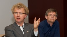 Sjeføkonom Jan Ludvig Andreassen i Eika-gruppen tror boligprisene kan øke med 7-8 prosent i år, men at det fortsatt er lite lønnsomt å bygge nytt utenfor storbyregionene. Også Per Jæger (t.h.) var skeptisk til det lave byggevirksomheten, særlig i Oslo.