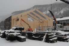 Hallen bygges som en forstørret låve.