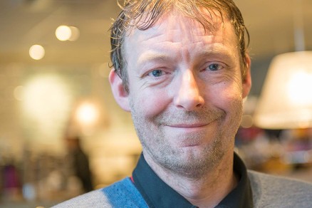 – Vi skal i større grad enn i dag tilby råd og kurs til byggmestere, byggentreprenører og andre. Vi skal rett og slett være litt stolte av det vi kan, sier Thomassen. (Foto: F-tech)