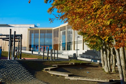 Åsveien skole i Trondheim er med i finalen. (Foto: TreFokus)